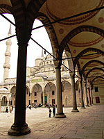 Галереи внутреннего двора Султан Ахмед